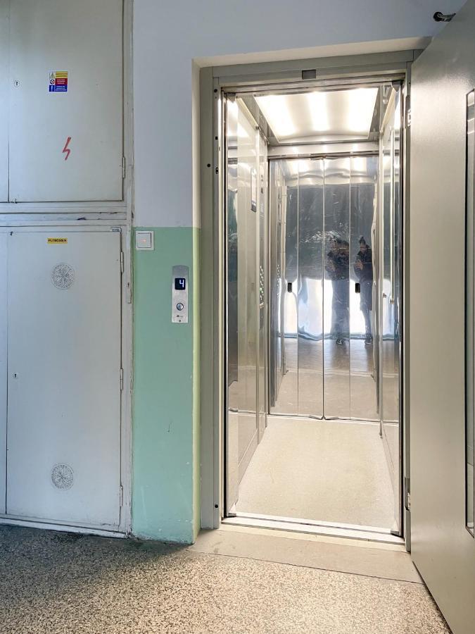 ברטיסלאבה City Center 2 Bedroom A/C Apartment מראה חיצוני תמונה